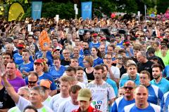 13. Siegerländer AOK-Firmenlauf am 5. Juli 2016 mit Start und Ziel auf dem Bismarckplatz