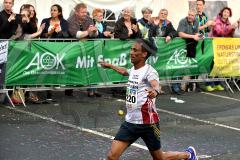 13. Siegerländer AOK-Firmenlauf am 5. Juli 2016 mit Start und Ziel auf dem Bismarckplatz