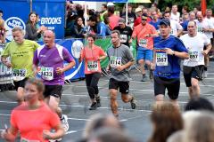 13. Siegerländer AOK-Firmenlauf am 5. Juli 2016 mit Start und Ziel auf dem Bismarckplatz