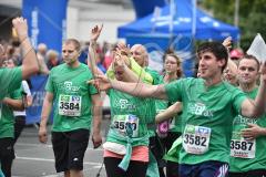 13. Siegerländer AOK-Firmenlauf am 5. Juli 2016 mit Start und Ziel auf dem Bismarckplatz