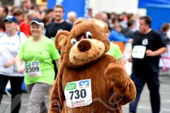 13. Siegerländer AOK-Firmenlauf am 5. Juli 2016 mit Start und Ziel auf dem Bismarckplatz