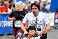 13. Siegerländer AOK-Firmenlauf am 5. Juli 2016 mit Start und Ziel auf dem Bismarckplatz