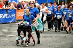 13. Siegerländer AOK-Firmenlauf am 5. Juli 2016 mit Start und Ziel auf dem Bismarckplatz