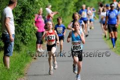 25. Deuzer Pfingstlauf. Der Jubiläumslauf des TuS Deuz wurde zu einer Hitzeschlacht bei Temperaturen von über 30 Grad im Schatten.