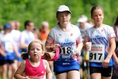 25. Deuzer Pfingstlauf. Der Jubiläumslauf des TuS Deuz wurde zu einer Hitzeschlacht bei Temperaturen von über 30 Grad im Schatten.