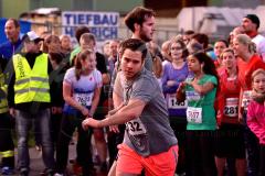 3. RWE Lichterlauf und 9. Staffellauf an der sieg-arena 2015