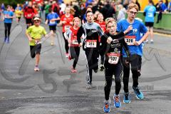 30. Hachenburger Löwenlauf - 
9. Lauf Ausdauer-Cup 2016 im Bild der Schülerlauf über 1.800 Meter mit  Severin Schlosser (Nr. 315/TSG Biersdorf), Silas Andrick (Nr. 301/EJOT Team Buschhütten), Flemming Stinner (Nr. 320/DJK Betzdorf).