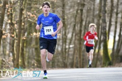 Am 31. Dezember wurde der 45. Silvesterlauf an der Obernautalsperre aufgrund von Eisglätte abgesagt – jetzt wurde der Lauf bei frühlingshaften Temperaturen nachgeholt. Insgesamt kamen 456 Läuferinnen und Läufer ins Ziel.