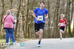 Am 31. Dezember wurde der 45. Silvesterlauf an der Obernautalsperre aufgrund von Eisglätte abgesagt – jetzt wurde der Lauf bei frühlingshaften Temperaturen nachgeholt. Insgesamt kamen 456 Läuferinnen und Läufer ins Ziel.