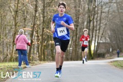 Am 31. Dezember wurde der 45. Silvesterlauf an der Obernautalsperre aufgrund von Eisglätte abgesagt – jetzt wurde der Lauf bei frühlingshaften Temperaturen nachgeholt. Insgesamt kamen 456 Läuferinnen und Läufer ins Ziel.