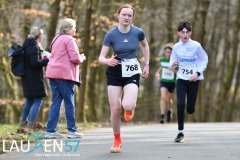 Am 31. Dezember wurde der 45. Silvesterlauf an der Obernautalsperre aufgrund von Eisglätte abgesagt – jetzt wurde der Lauf bei frühlingshaften Temperaturen nachgeholt. Insgesamt kamen 456 Läuferinnen und Läufer ins Ziel.