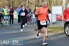 Am 31. Dezember wurde der 45. Silvesterlauf an der Obernautalsperre aufgrund von Eisglätte abgesagt – jetzt wurde der Lauf bei frühlingshaften Temperaturen nachgeholt. Insgesamt kamen 456 Läuferinnen und Läufer ins Ziel.