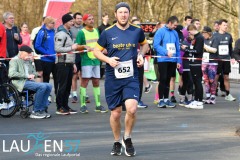 Am 31. Dezember wurde der 45. Silvesterlauf an der Obernautalsperre aufgrund von Eisglätte abgesagt – jetzt wurde der Lauf bei frühlingshaften Temperaturen nachgeholt. Insgesamt kamen 456 Läuferinnen und Läufer ins Ziel.