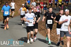 Am 31. Dezember wurde der 45. Silvesterlauf an der Obernautalsperre aufgrund von Eisglätte abgesagt – jetzt wurde der Lauf bei frühlingshaften Temperaturen nachgeholt. Insgesamt kamen 456 Läuferinnen und Läufer ins Ziel.