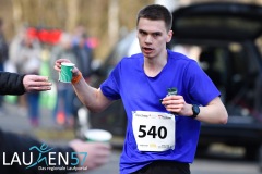 Am 31. Dezember wurde der 45. Silvesterlauf an der Obernautalsperre aufgrund von Eisglätte abgesagt – jetzt wurde der Lauf bei frühlingshaften Temperaturen nachgeholt. Insgesamt kamen 456 Läuferinnen und Läufer ins Ziel.