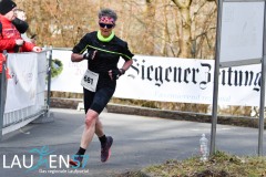 Am 31. Dezember wurde der 45. Silvesterlauf an der Obernautalsperre aufgrund von Eisglätte abgesagt – jetzt wurde der Lauf bei frühlingshaften Temperaturen nachgeholt. Insgesamt kamen 456 Läuferinnen und Läufer ins Ziel.