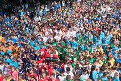 Insgesamt 7500 Schülerinnen und Schüler aus 57 Schulen
des Kreises Siegen-Wittgenstein nahmen am
2. Juli 2014 am 2. Siegerländer Volksbank Schülerlauf teil.