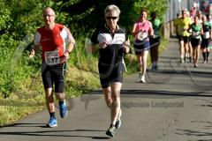 NRW-Turnfestlauf an der Sieg-Arena - 
3. Lauf zur Rothaar-Laufserie um den AOK-Cup 2015