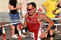 NRW-Turnfestlauf an der Sieg-Arena - 
3. Lauf zur Rothaar-Laufserie um den AOK-Cup 2015